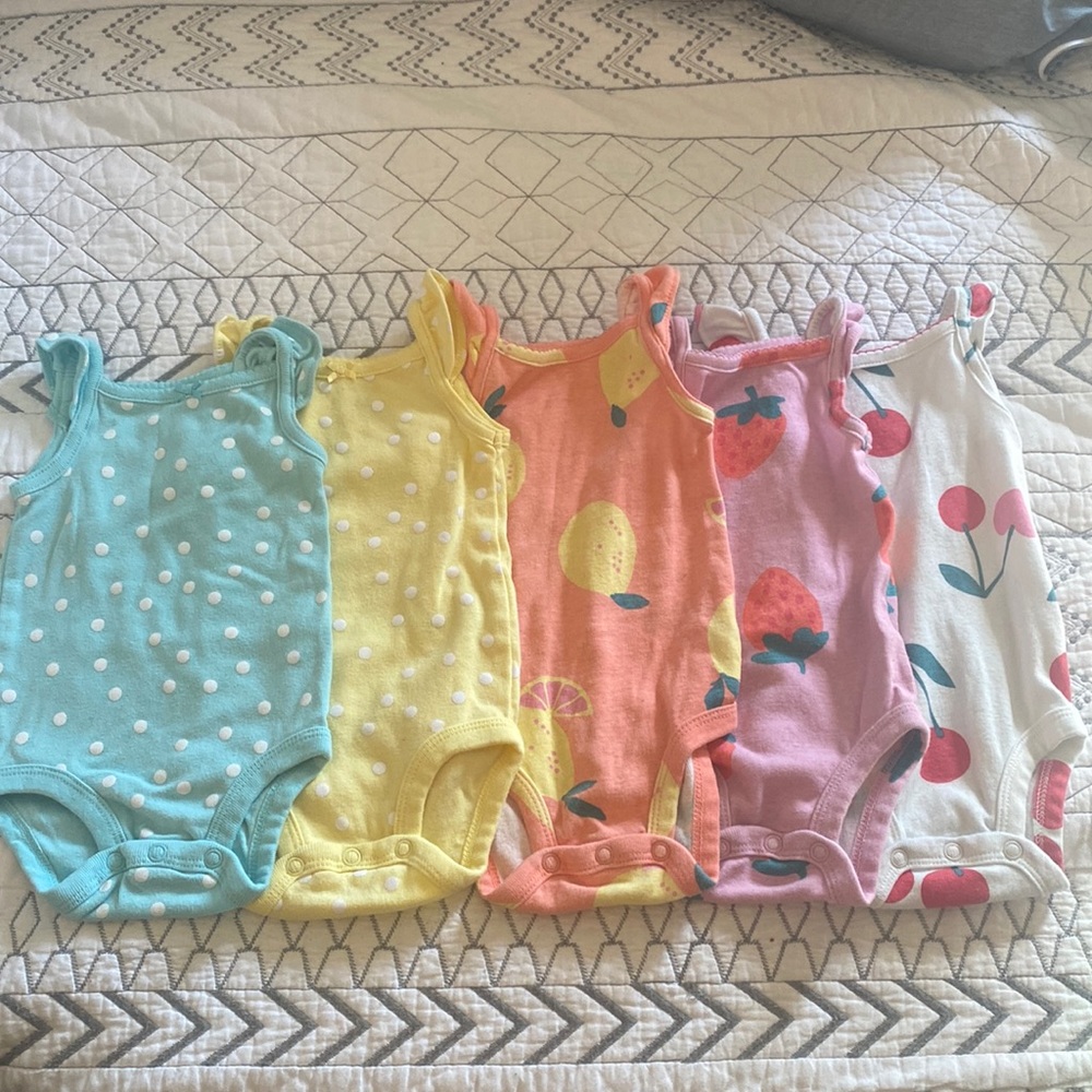 Carters 5 Piece Onesie Bundle | 3 Months‎